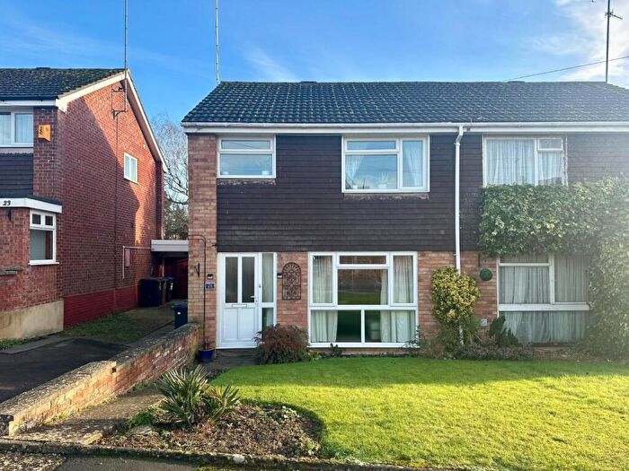 3 Bedroom Semi Detached House For Sale In Stonewold Close, Kingsthorpe, Northampton, NN2