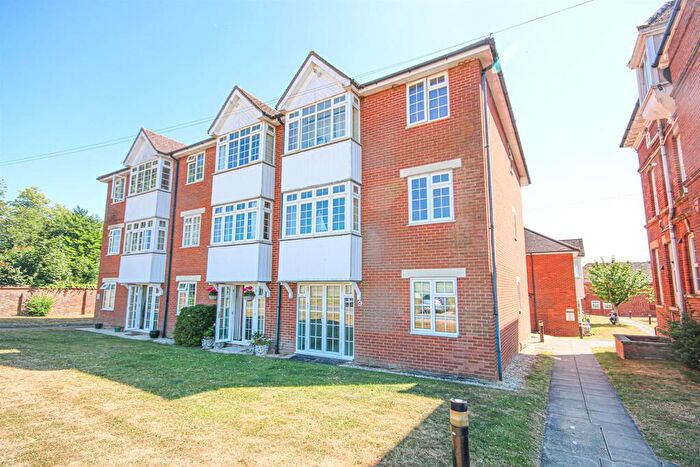 2 Bedroom Flat For Sale In Heath Road, Newmarket, CB8