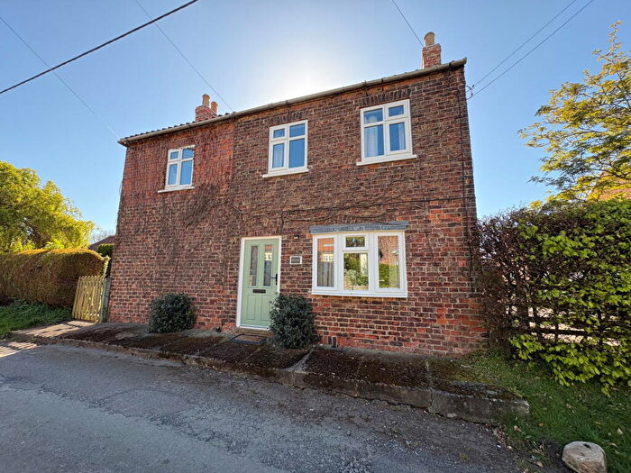 2 Bedroom Cottage For Sale In Hilltop Cottage, Thrintoft, Northallerton, DL7