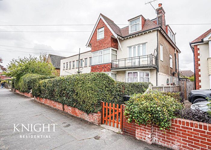 2 Bedroom Property For Sale In Connaught Avenue, Frinton-on-Sea, CO13