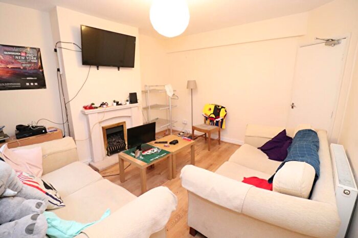 4 Bedroom End Of Terrace House To Rent In Wyeverne Road, Cathays, CF24
