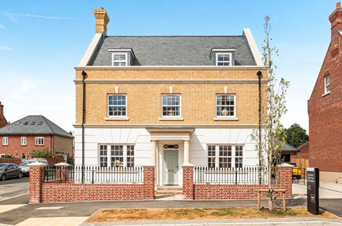5 Bedroom Detached House For Sale In Julians Road, Wimborne, BH21