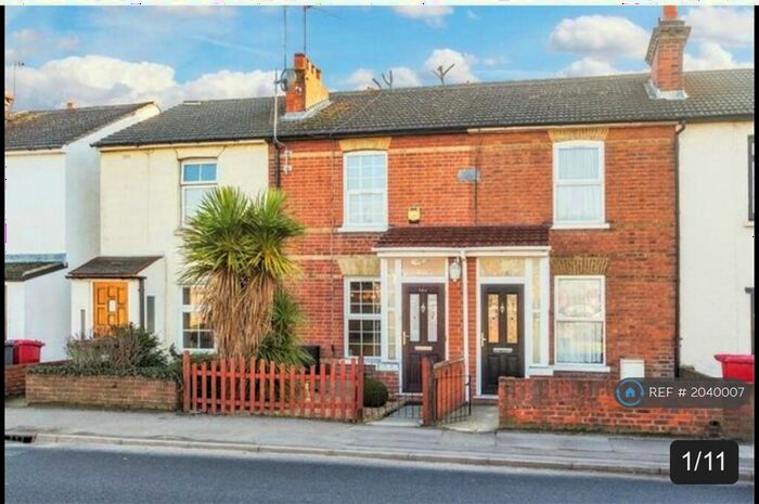 2 Bedroom Terraced House To Rent In High Street, Langley, Slough, SL3