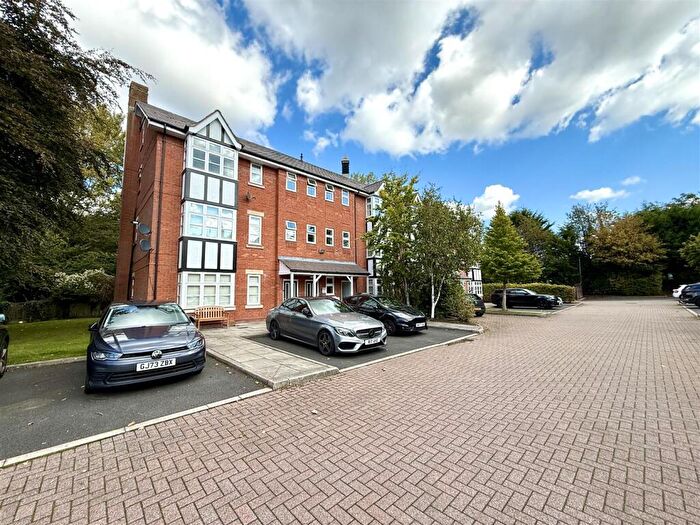 2 Bedroom Apartment For Sale In Maple Court, Knowsley, Prescot, L34
