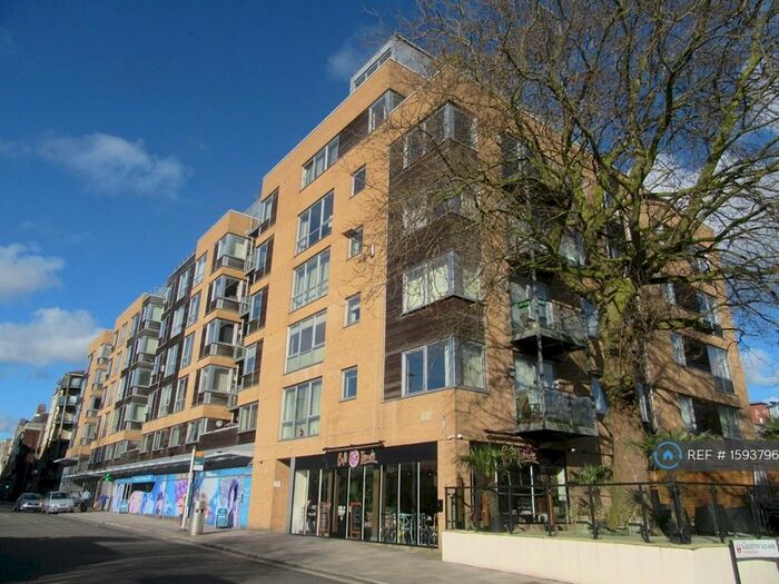 2 Bedroom Flat To Rent In Telephone House, Southampton, SO14