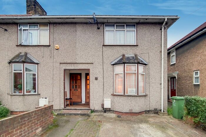 2 Bedroom Terraced House To Rent In Blithbury Road, Dagenham, RM9