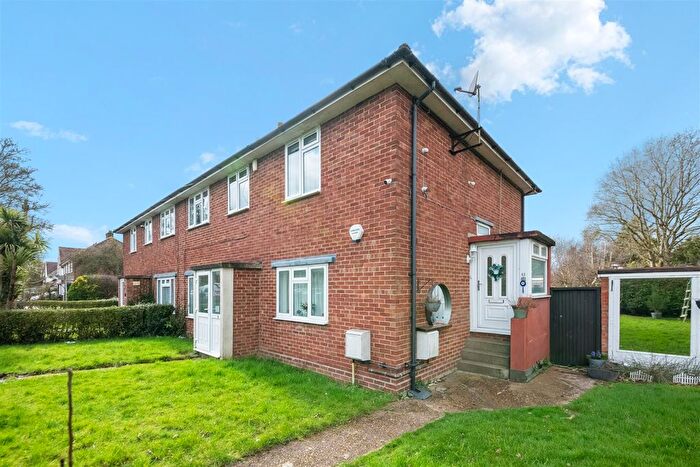 2 Bedroom Maisonette For Sale In Down Way, Northolt, UB5