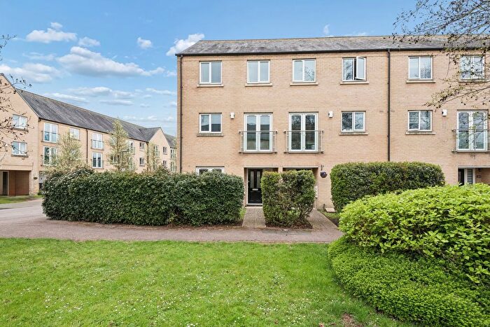 5 Bedroom Terraced House For Sale In Skipper Way, Cambridgeshire, Little Paxton, St Neots, PE19