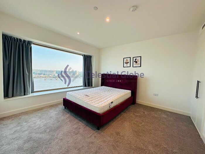 3 Bedroom Flat To Rent In Royal Wharf Walk, London, E16