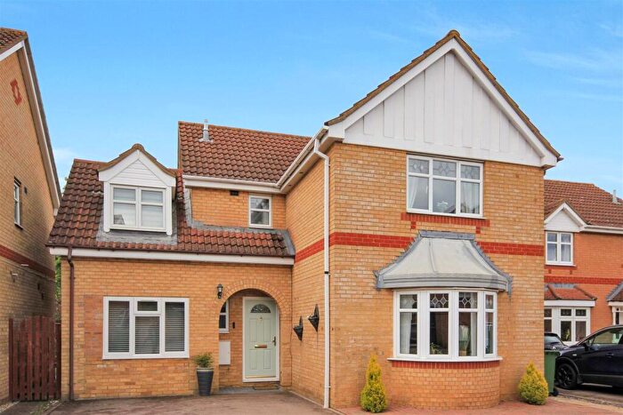 4 Bedroom Detached House For Sale In Cleeve Way, Wellingborough, NN8