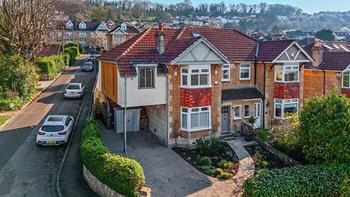 4 Bedroom Semi Detached House For Sale In Bloomfield Grove, Bath, BA2