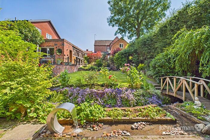 4 Bedroom Detached House For Sale In Woods Lane, Stapenhill, DE15