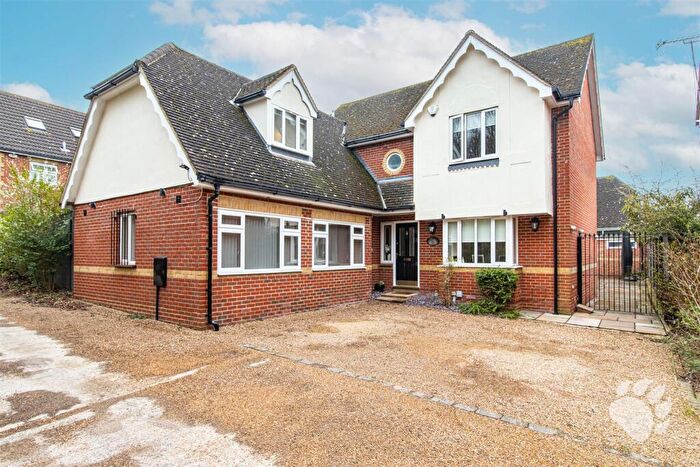 5 Bedroom Detached House For Sale In Carte Place, Langdon Hills, SS16