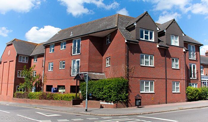 1 Bedroom Flat To Rent In Sussex Court, Ashenground Road, Haywards Heath, RH16