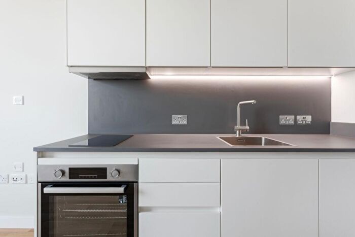 Flat To Rent In Premier House, Canning Road, HA3