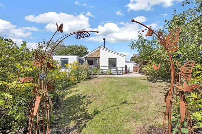 3 Bedroom Detached Bungalow For Sale In Wattisfield Road, Walsham-Le-Willows, Bury St. Edmunds, IP31