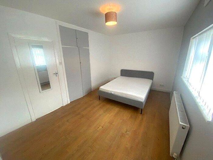 3 Bedroom Flat To Rent In Palmerston Road, Southsea, Hampshire, PO5