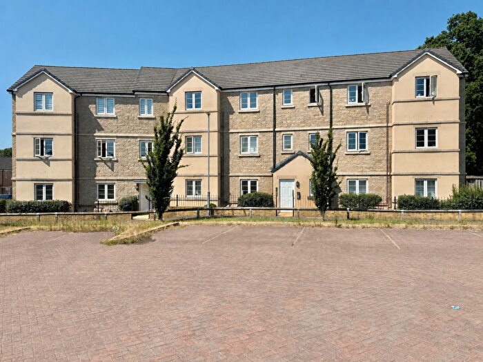 2 Bedroom Flat For Sale In Raven Court, Houndstone, Yeovil, Somerset, BA22