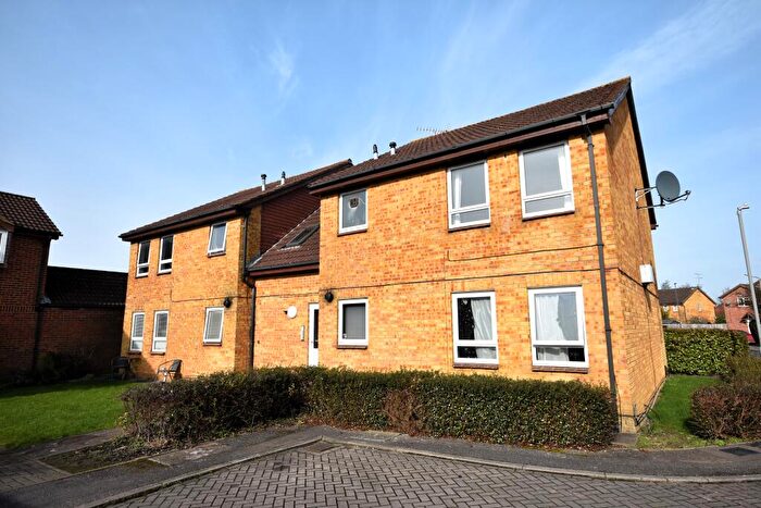 Studio To Rent In Grasslands, Aylesbury, HP20