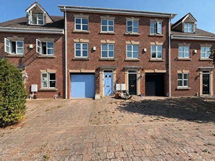 3 Bedroom Terraced House To Rent In Sir Toby Belch Drive, Warwick, CV34