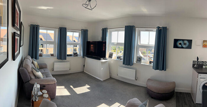 2 Bedroom Flat For Sale In Ackers Drive, DA10