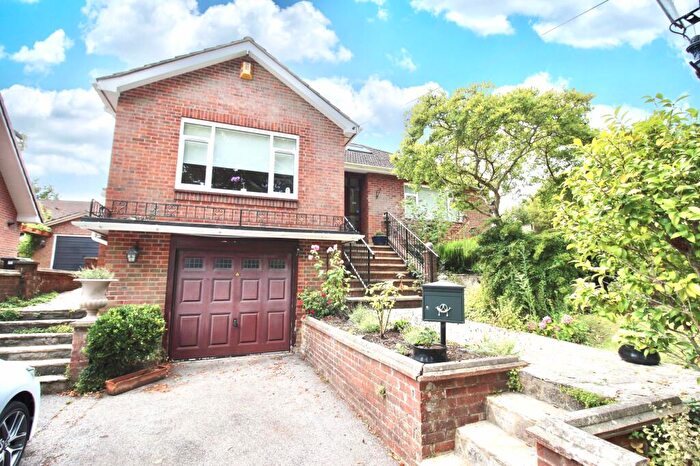 3 Bedroom Detached House For Sale In Reservoir Lane, Hedge End, SO30