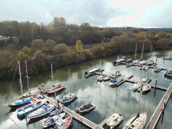 3 Bedroom Apartment To Rent In Catrine, Victoria Wharf, CF11