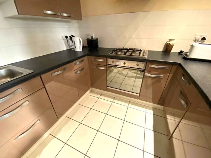 2 Bedroom Flat To Rent In Pineview Gardens, Littleover, DE23