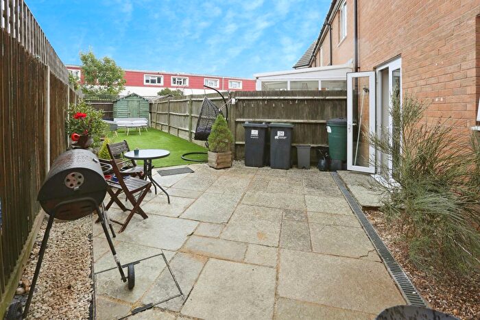 3 Bedroom End Of Terrace House For Sale In Howe Road, Gosport, PO13