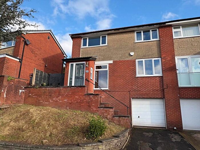 3 Bedroom Semi Detached House For Sale In Denbydale Way, Royton, Oldham, OL2
