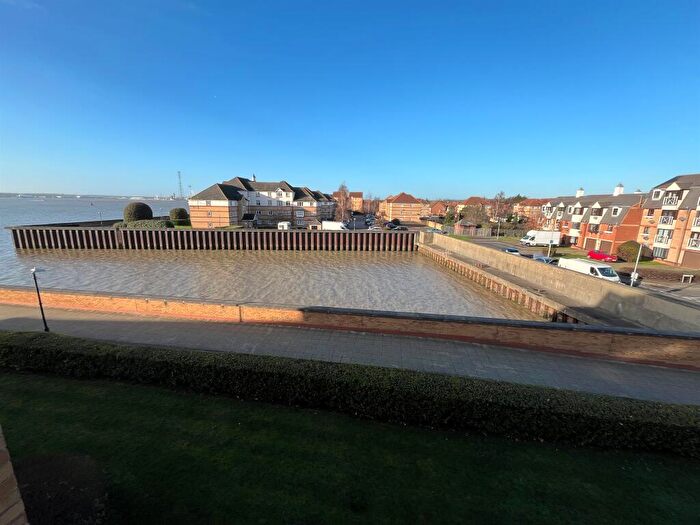 2 Bedroom Flat For Sale In Timber Court, Grays, RM17