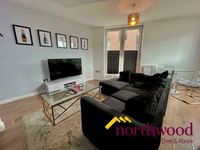 2 Bedroom Flat To Rent In Bromsgrove Street, City Centre, Birmingham, B5