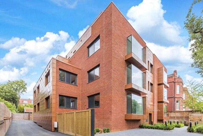 2 Bedroom Flat To Rent In Finchley Road London, NW3