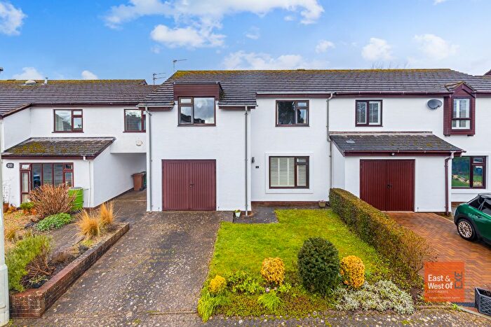 3 Bedroom Link Detached House For Sale In Balmoral Gardens, Topsham, Exeter, EX3