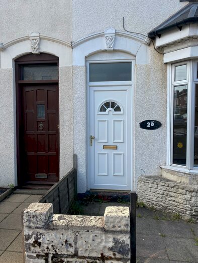 2 Bedroom House To Rent In Gladys Road, Birmingham, B67