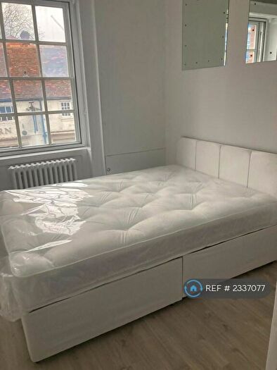 1 Bedroom Flat To Rent In Castle Street, Reading, RG1