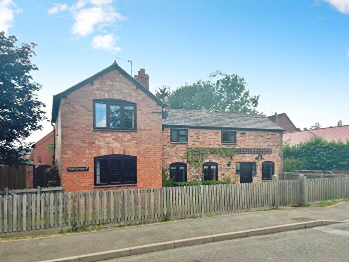 3 Bedroom Semi Detached House To Rent In Long Marston, Stratford-upon-Avon, CV37