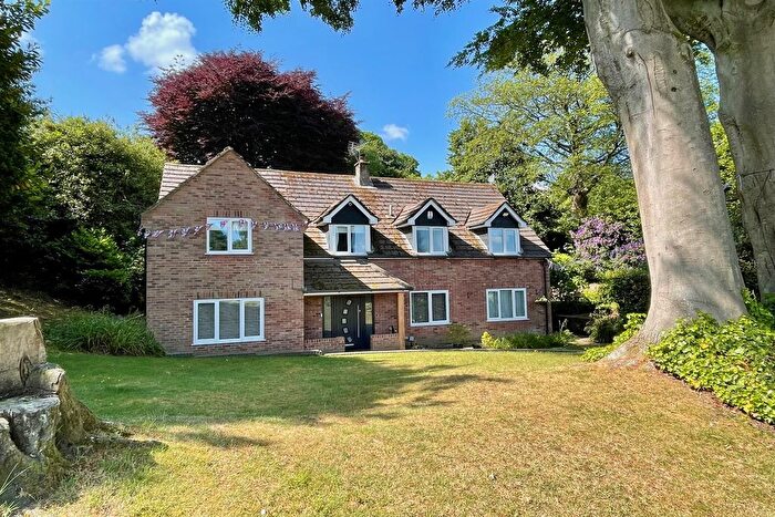 5 Bedroom Detached House For Sale In Warren Court, Frodsham, WA6