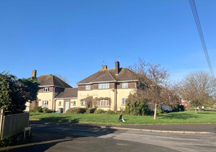 2 Bedroom Apartment For Sale In Moormead, Budleigh Salterton, EX9