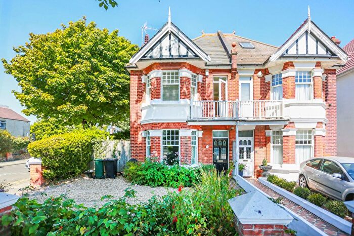 4 Bedroom Semi Detached House To Rent In New Church Road, Hove, BN3