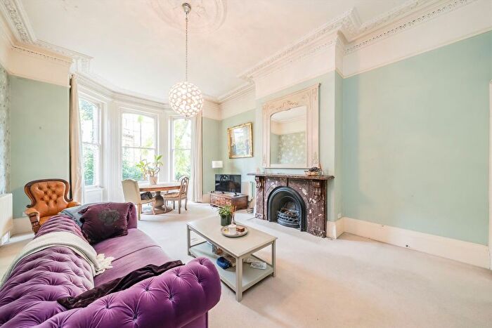 1 Bedroom Flat To Rent In Riverdale Road, East Twickenham, TW1