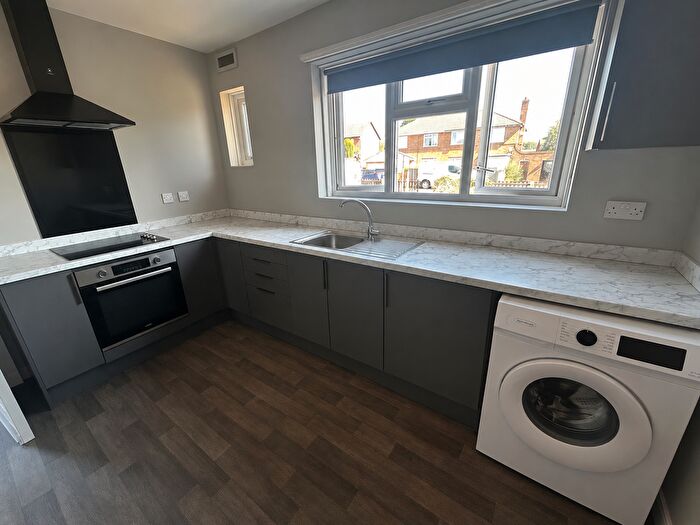 3 Bedroom Property To Rent In Buxton Avenue, Tamworth, B78
