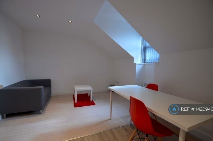 2 Bedroom Flat To Rent In London Road, Leicester, LE2