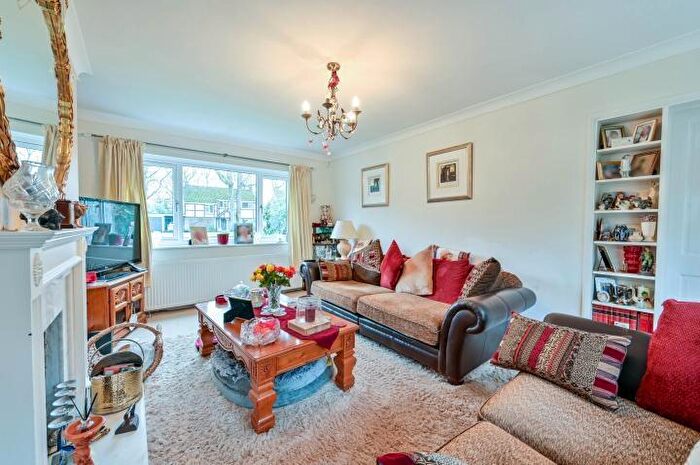 4 Bedroom Detached House For Sale In Dartnell Park Road, West Byfleet, Surrey, KT14