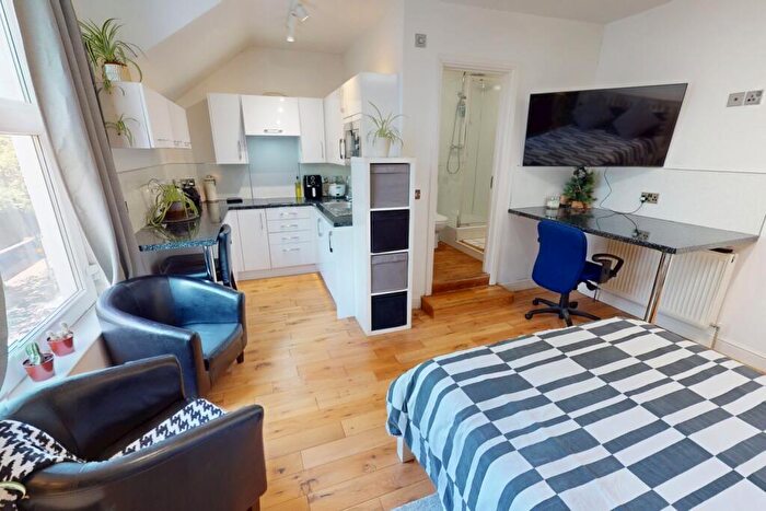 1 Bedroom Flat To Rent In Glasshouse Street, Nottingham, NG1