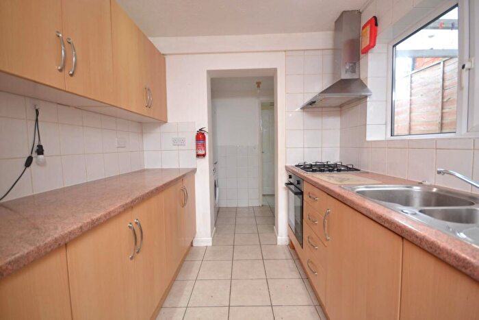 4 Bedroom Terraced House To Rent In St Peters Road, Reading, RG6
