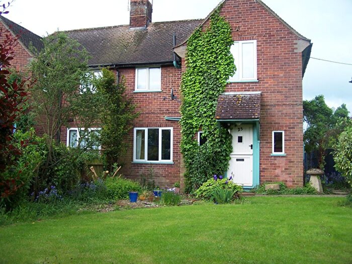 3 Bedroom Semi-Detached House To Rent In Burleys Road, Winslow, MK18