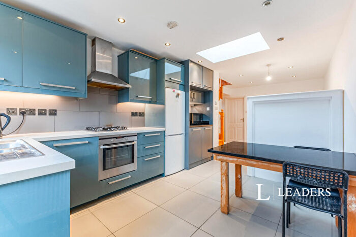 Semi-Detached House To Rent In Brookfields Avenue, Mitcham, CR4