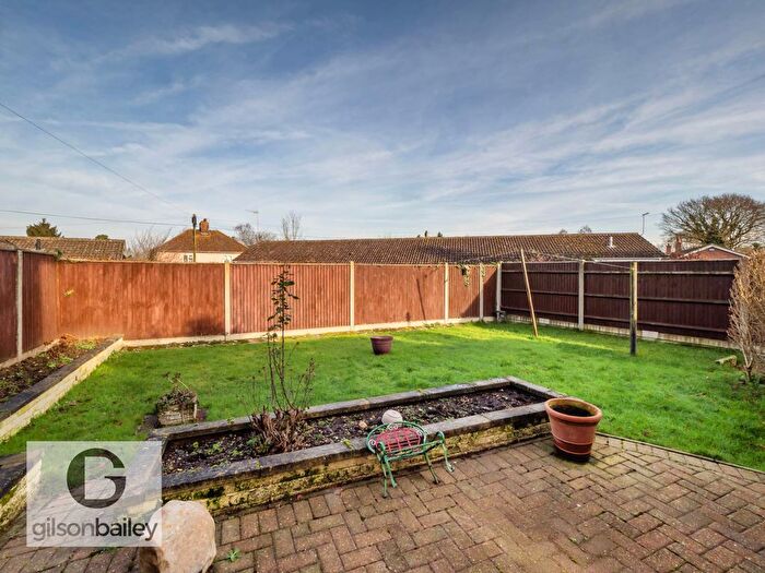 2 Bedroom Semi-Detached House For Sale In Buckenham Road, Strumpshaw, NR13