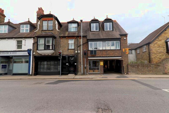 1 Bedroom Flat To Rent In Church Street, Rickmansworth, WD3